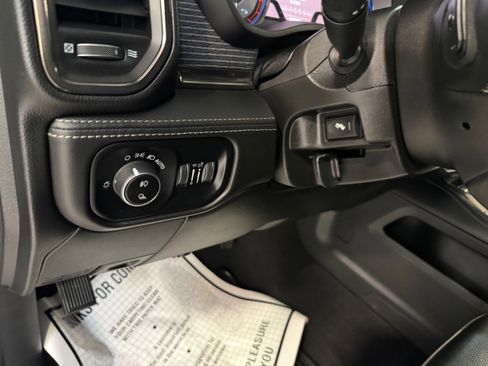 Used 2021 RAM 2500 Limited AWD/4WD image 53
