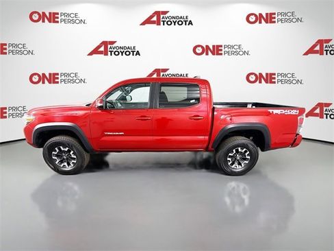 Certified 2022 Toyota Tacoma TRD Off-Road image 4