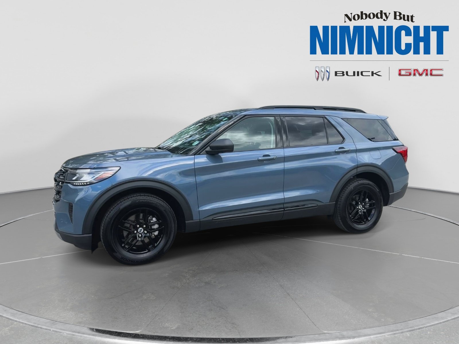 Used 2025 Ford Explorer Active RWD image 4