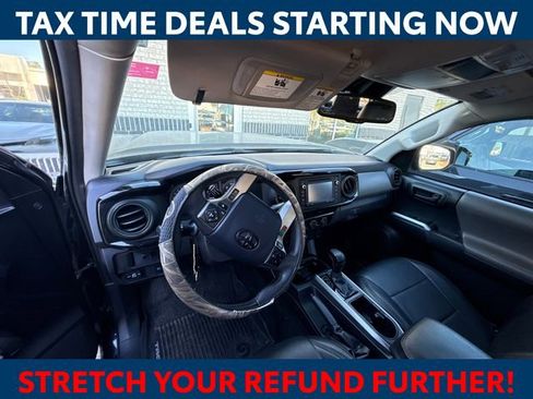 Used 2019 Toyota Tacoma SR5 image 9