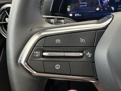 Used 2026 Chevrolet Equinox LT w/ Convenience Package II FWD image 15