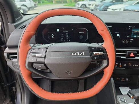 New 2026 Kia Sportage SX FWD image 30