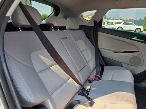 Used 2018 Hyundai Tucson SE w/ Cargo Package AWD/4WD image 13