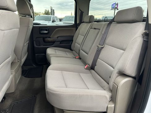 Used 2018 Chevrolet Silverado 1500 LT w/ LT Eassist Package image 15