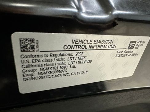 Certified 2022 GMC Terrain SLE w/ Driver Convenience Package image 39