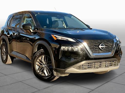 Used 2023 Nissan Rogue S image 3