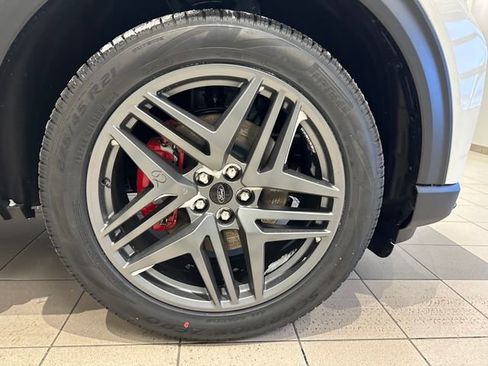 New 2026 Ford Explorer Active w/ Active Comfort Package image 27