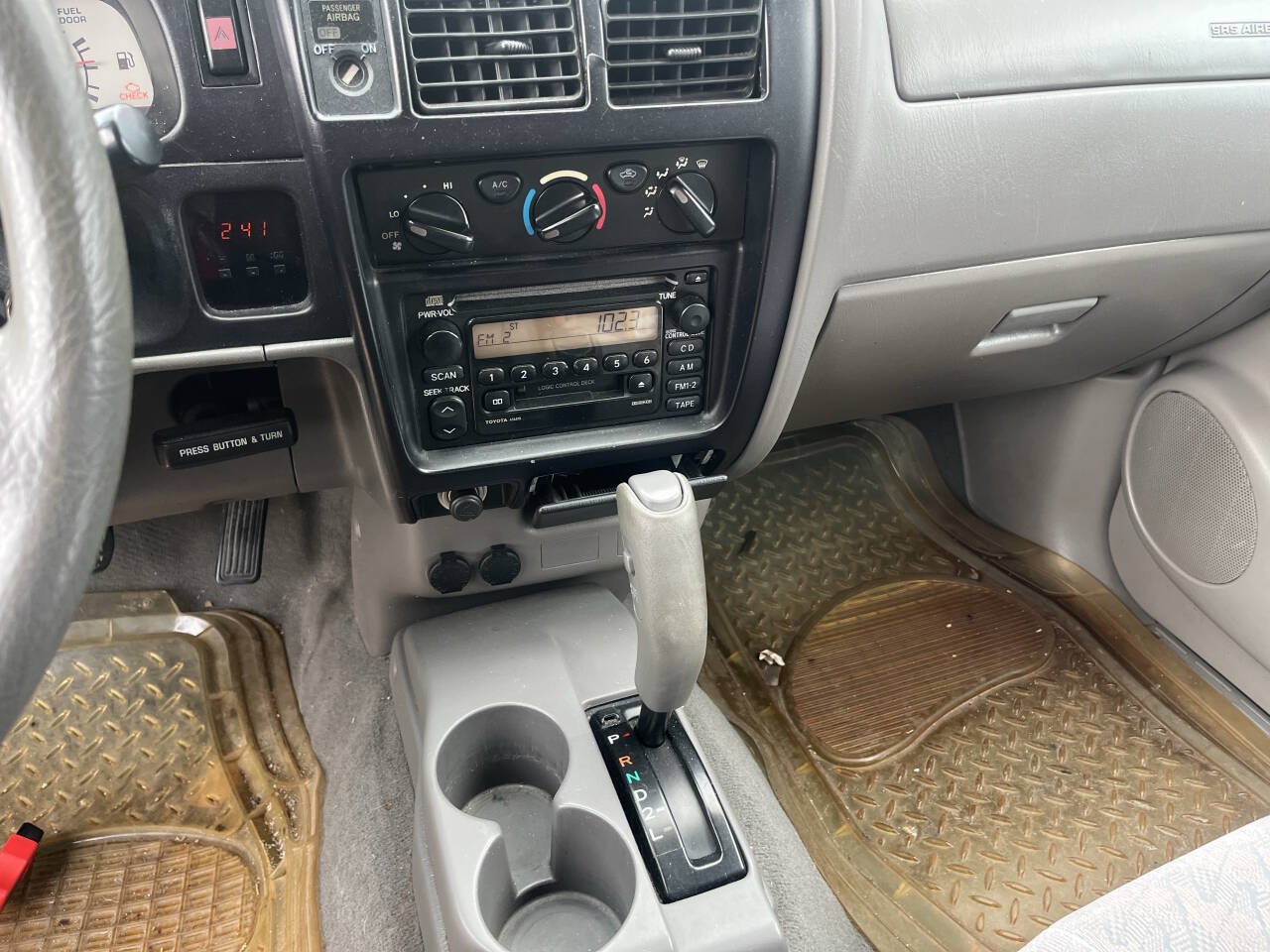 Used 2002 Toyota Tacoma PreRunner RWD image 26