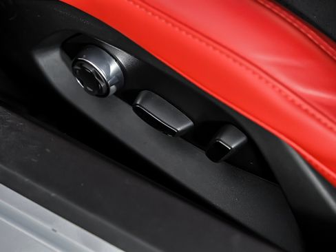 Used 2023 Chevrolet Corvette Stingray Premium Cpe w/ Z51 Performance Package RWD image 23