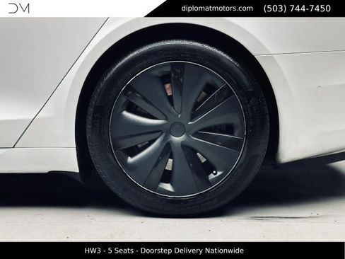 Used 2022 Tesla Model S AWD/4WD image 37