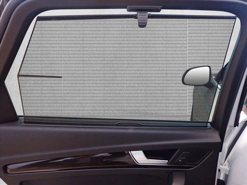 Used 2020 Audi Q5 e Prestige image 11