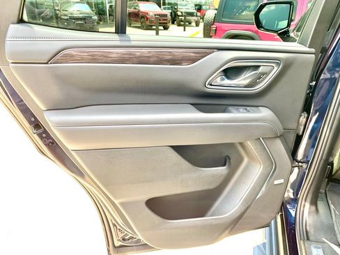 Used 2024 Chevrolet Tahoe LT RWD image 16