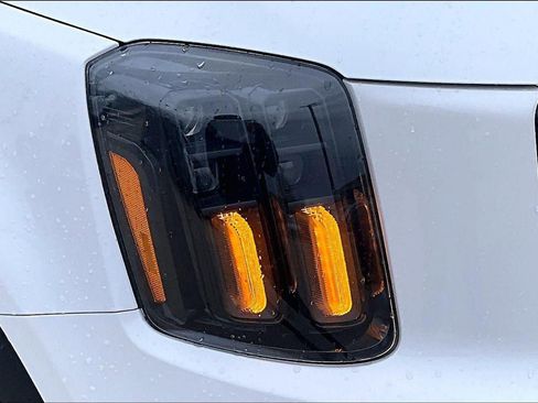 Used 2024 Kia Telluride SX Prestige X-Line image 32