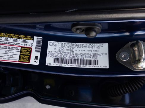 Used 2014 Toyota Tacoma PreRunner image 35