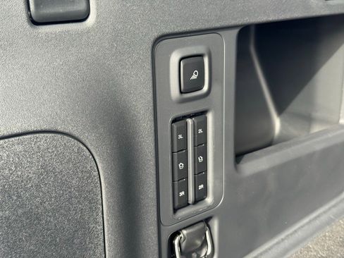 New 2025 Ford Expedition Active image 46