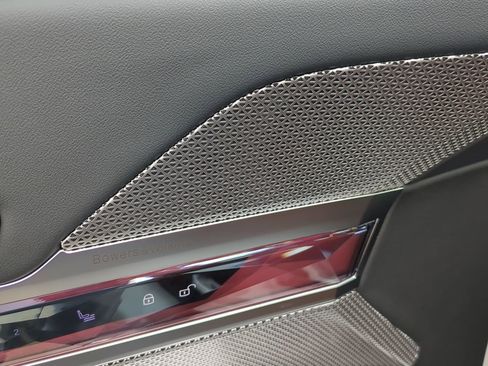 New 2025 BMW 740i w/ Executive Package image 19