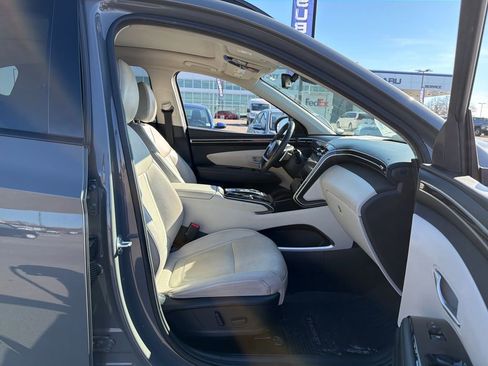 Used 2024 Hyundai Tucson Limited image 32