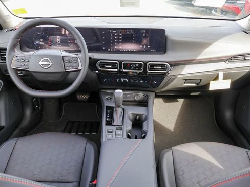 New 2026 Nissan Sentra SR image 6