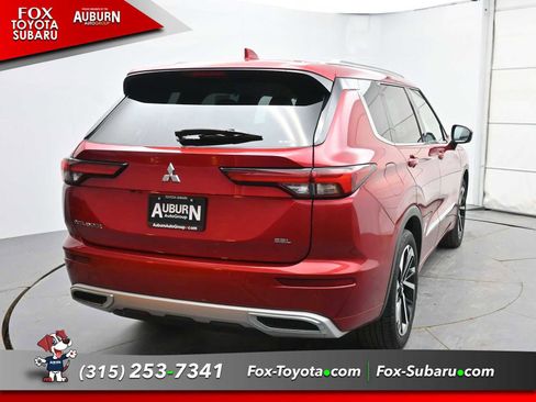 Used 2022 Mitsubishi Outlander SEL image 4