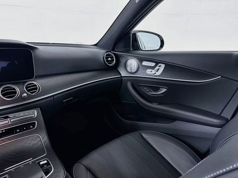 Used 2022 Mercedes-Benz E 350 Sedan image 26