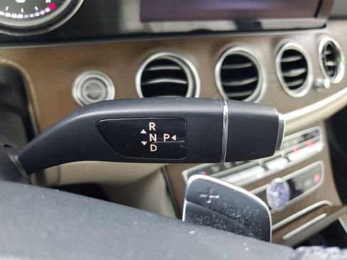 Used 2018 Mercedes-Benz E 400 4MATIC Wagon image 32