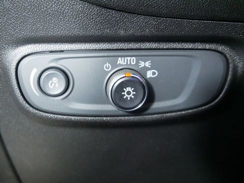 Used 2019 Chevrolet Equinox LT AWD/4WD image 22
