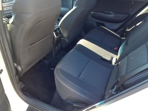 Used 2021 Kia Sportage LX image 9