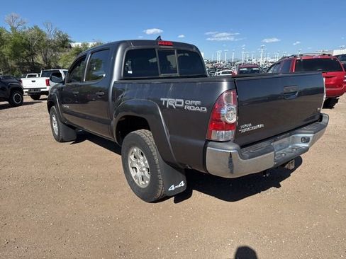 Used 2014 Toyota Tacoma 4x4 Double Cab w/ TRD Off-Road Package image 3