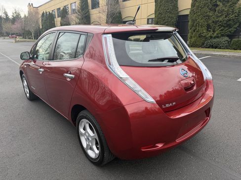 Used 2012 Nissan Leaf SL image 8