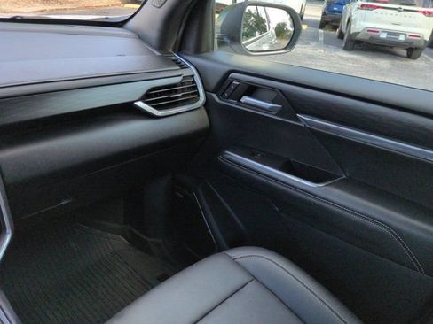 Used 2024 GMC Acadia Elevation w/ LPO, Floor Liner Package FWD image 17