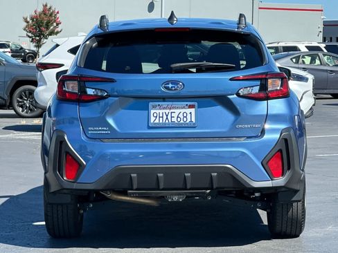 Used 2024 Subaru Crosstrek 2.0i Premium AWD/4WD image 8