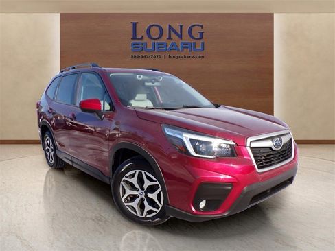 Used 2021 Subaru Forester Premium image 5