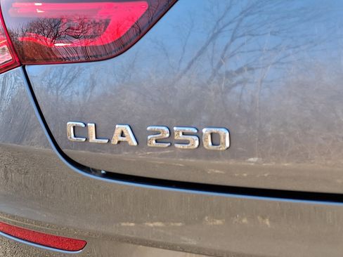 Used 2023 Mercedes-Benz CLA 250 4MATIC image 29