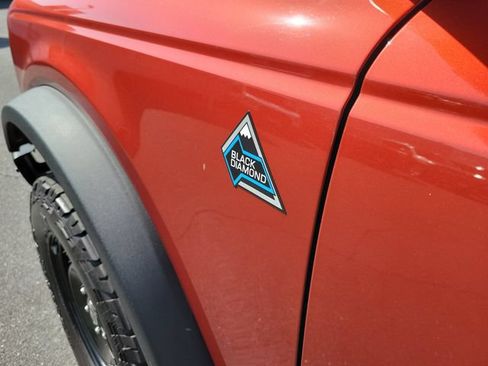 Certified 2023 Ford Bronco Black Diamond AWD/4WD image 9