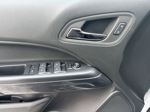 Used 2022 GMC Canyon AT4 w/ Trailering Package image 10