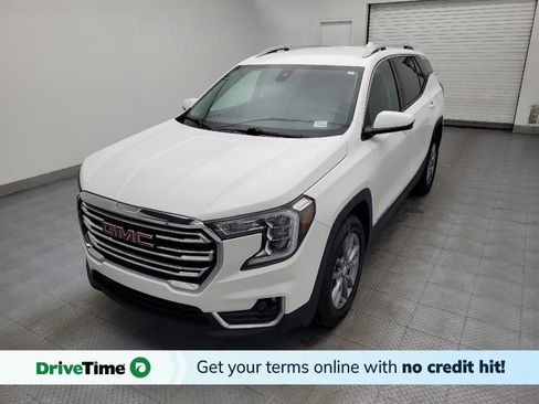Used 2024 GMC Terrain SLT image 1