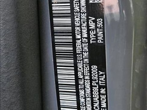 Used 2020 Jeep Renegade Latitude image 27