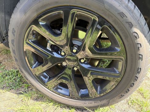 Used 2023 Jeep Renegade Altitude AWD/4WD image 10