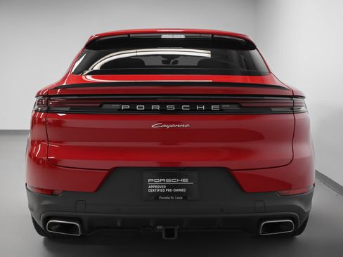 Certified 2024 Porsche Cayenne Coupe AWD/4WD image 11