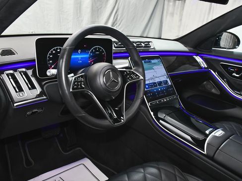 Used 2024 Mercedes-Benz S 580 4MATIC Sedan image 25