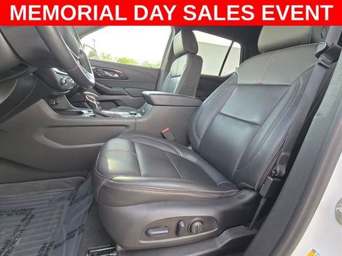 Used 2023 Chevrolet Traverse RS AWD/4WD image 21