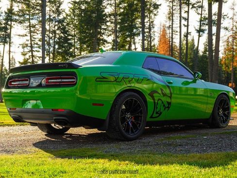 Used 2017 Dodge Challenger SRT Hellcat image 8