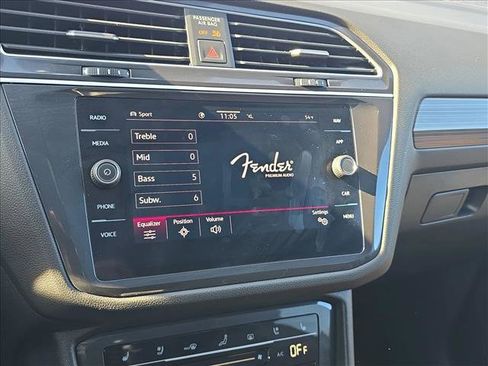 Used 2024 Volkswagen Tiguan SEL R-Line image 11