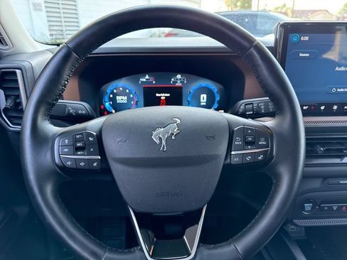 Used 2025 Ford Bronco Sport Outer Banks w/ Outer Banks Tech Package+ AWD/4WD image 14