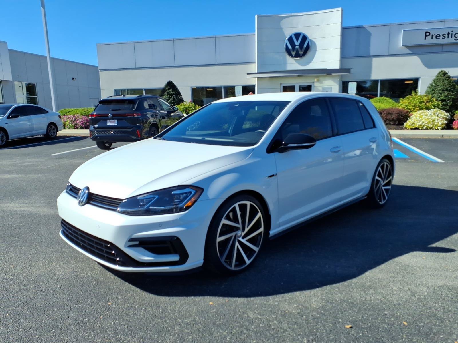Used 2018 Volkswagen Golf R 4-Door AWD/4WD image 5