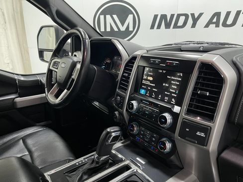 Used 2018 Ford F150 Lariat w/ Equipment Group 501A Mid AWD/4WD image 19
