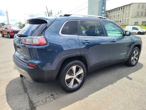Used 2019 Jeep Cherokee Limited AWD/4WD image 7