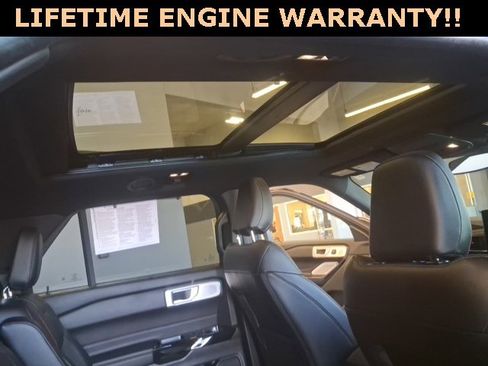 Used 2024 Ford Explorer ST w/ Technology Package image 24