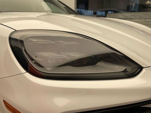 New 2026 Porsche Cayenne Coupe AWD/4WD image 26