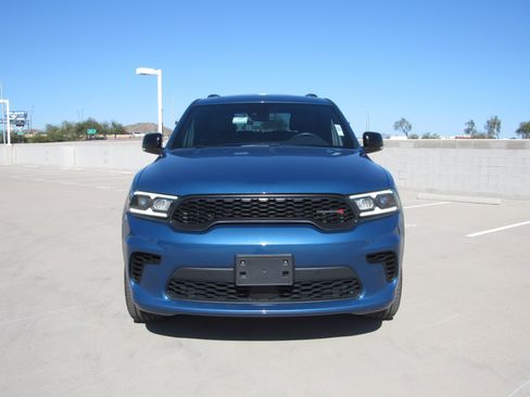 Used 2025 Dodge Durango GT image 3